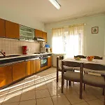 Appartamento 926 *