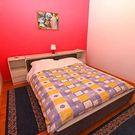 926 Apartment *